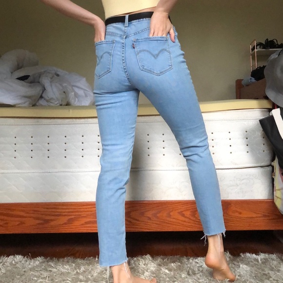 Levi’s Hi Rise Skinny Jeans - Picture 2 of 7